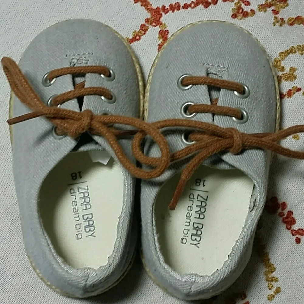 Zara baby canvas shoes 18